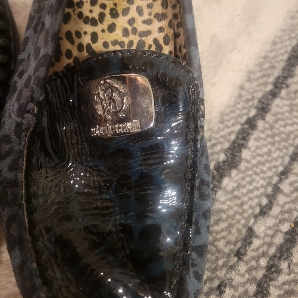 Beautiful  moccasins  very elegant